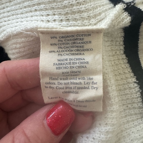 Faherty Navy and White Crew Neck Sweater Casual Activewear Size Large Beach - Picture 4 of 5